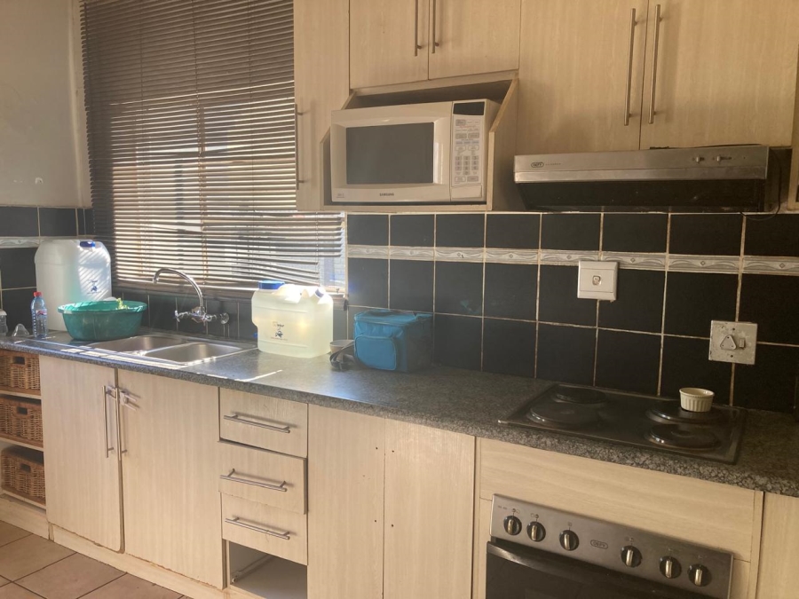 3 Bedroom Property for Sale in Geelhoutpark North West